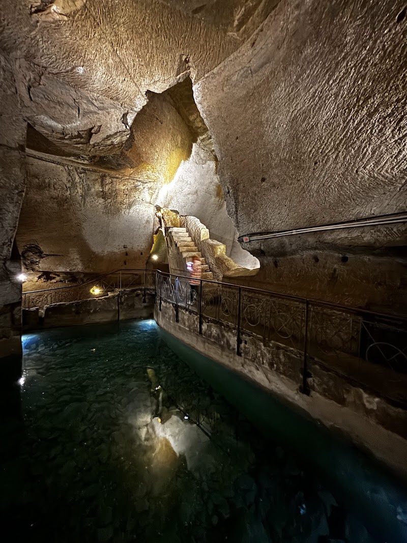 Subterrâneo de Nápoles / Napoli