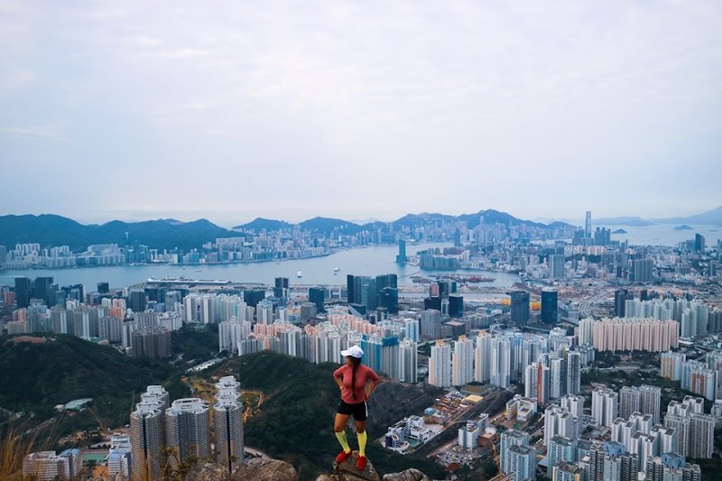 Suicide Cliff / Kowloon Peak