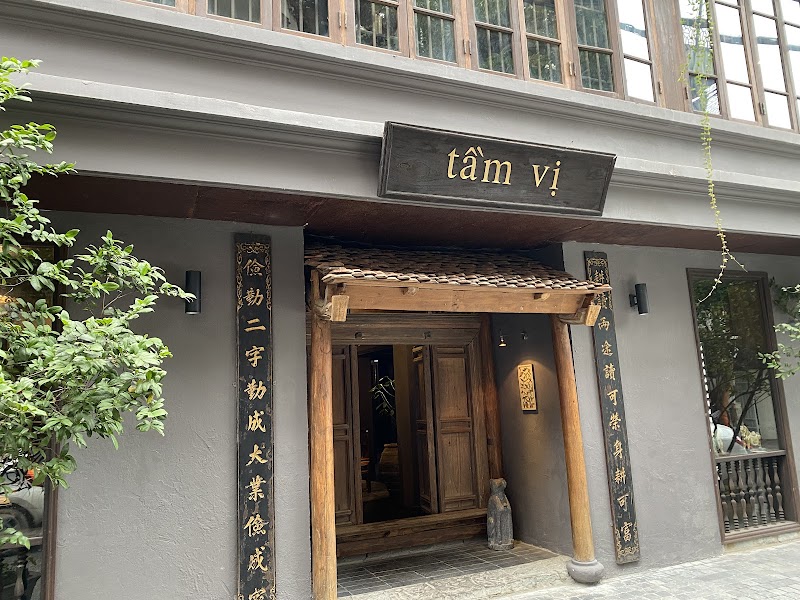 Tầm Vi / Hanoi