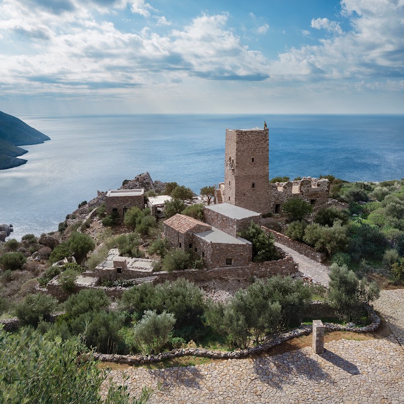 Tainaron Blue Retreat / Mani Peninsula