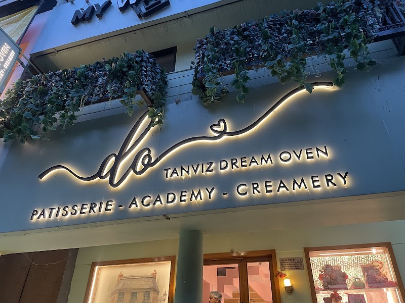 Tanviz Dream Oven / Punjabi Bagh Place mentioned in saved reels