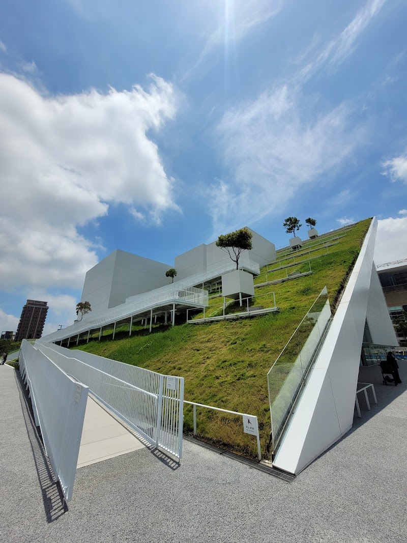 Taoyuan Children's Art Center / Taoyuan