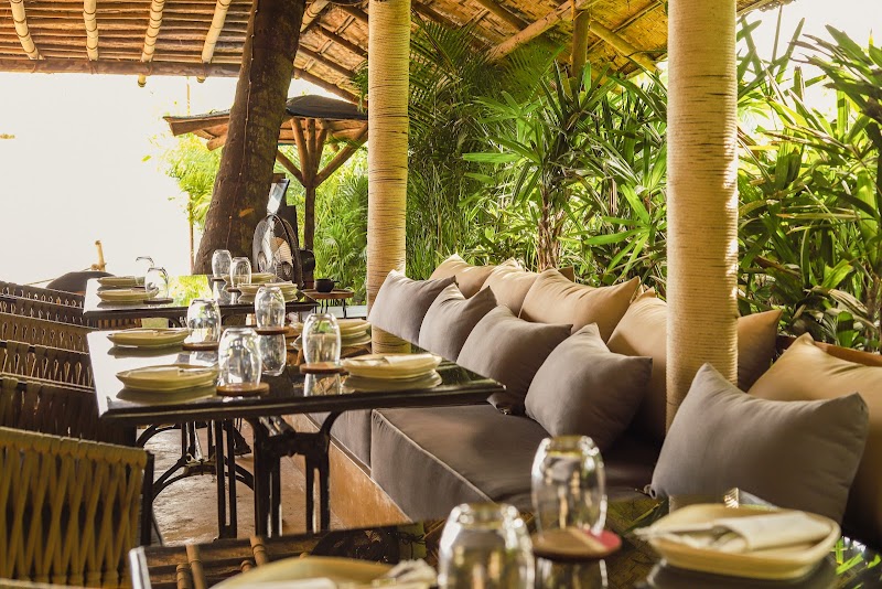 Tereza Beach House / Reis Margos