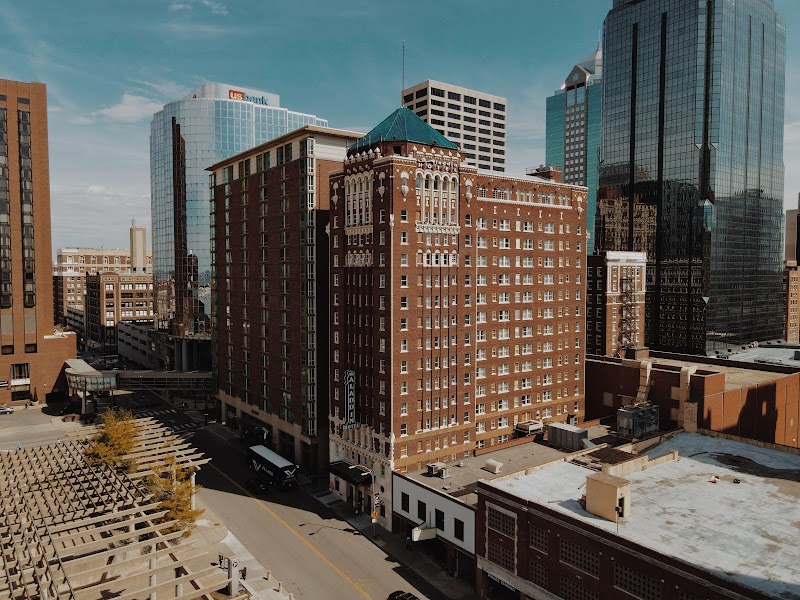 The Aladdin Hotel / Kansas City