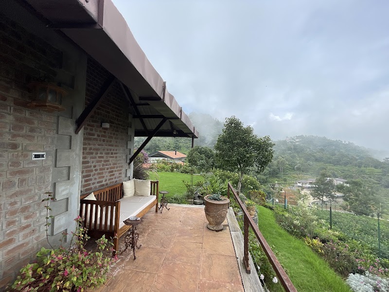 The Observatory by Hush Stays / Kotagiri