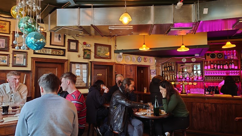 The Plimsoll / Finsbury Park Place mentioned in saved reels