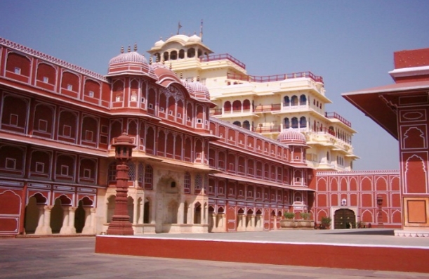 The Sarvato / Jaipur Place mentioned in saved reels