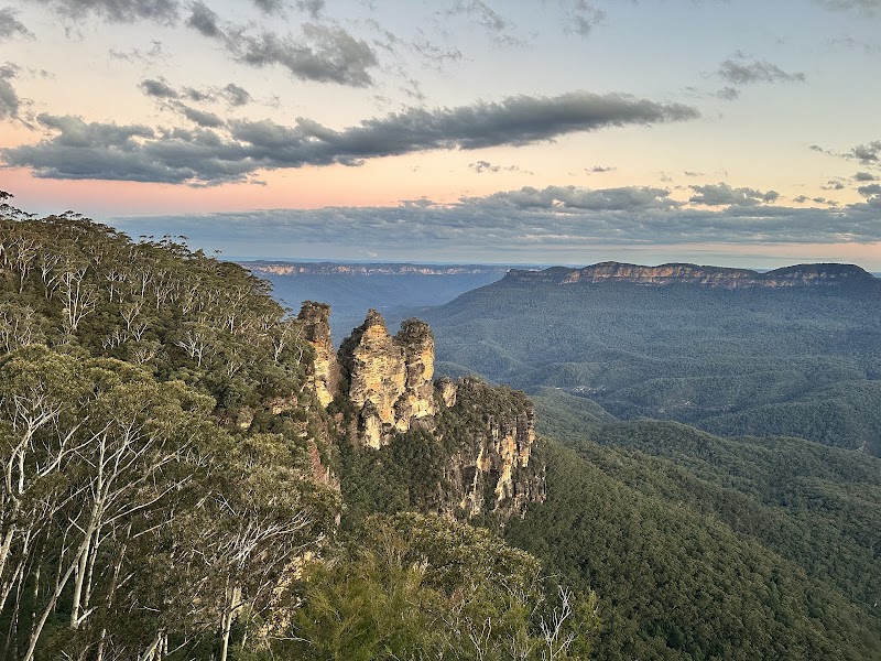 Three Sisters / Blue Mountains Place mentioned in saved reels