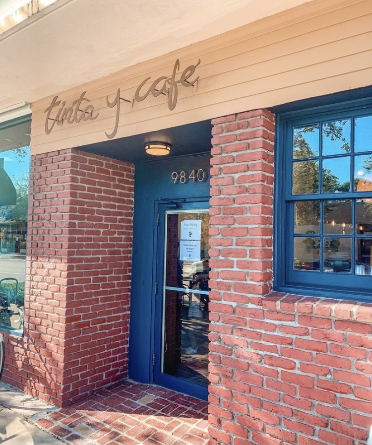 Tinta Y Café / Coral Gables