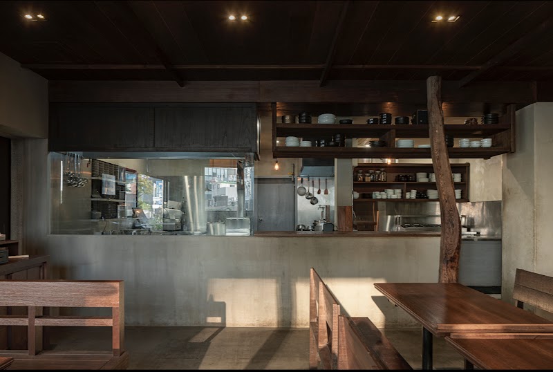 Um Yong Baek / Insa-dong