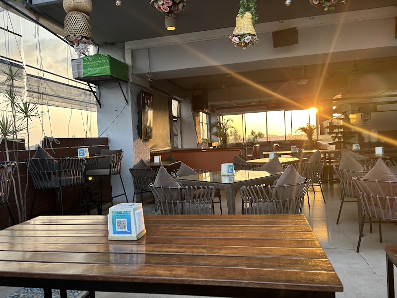 Vapour Pub & Brewery / Indiranagar