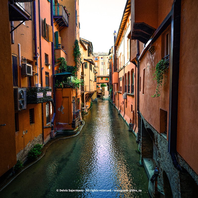 Vetana al Canal / Bologna