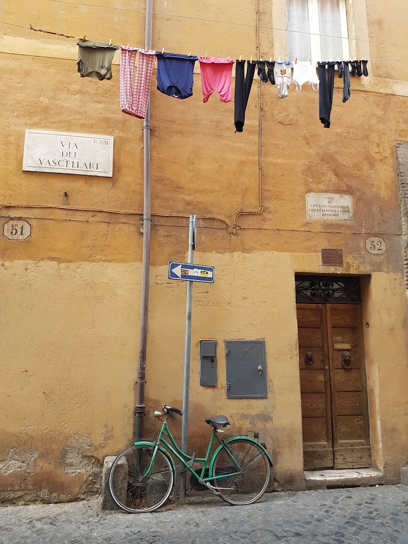 Via dei Vascellari / Rome Place mentioned in saved reels
