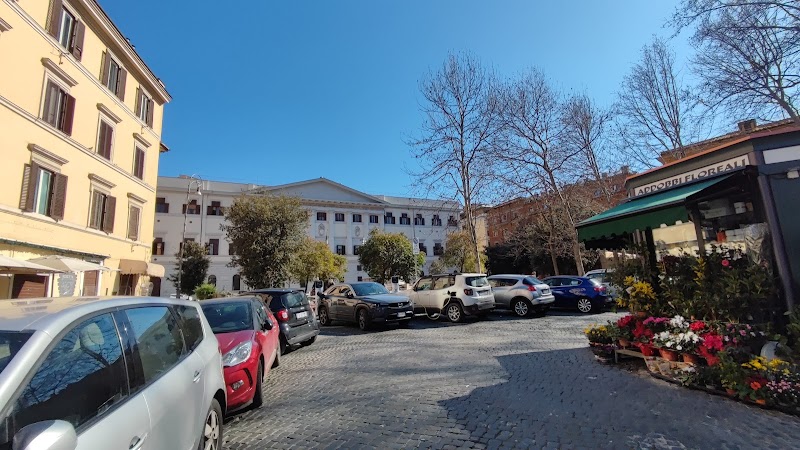 Vicolo del Buco / Rome Place mentioned in saved reels