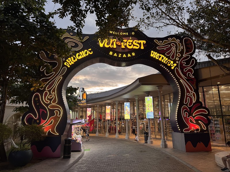 Vui-Fest Bazaar / Phu Quoc Place mentioned in saved reels