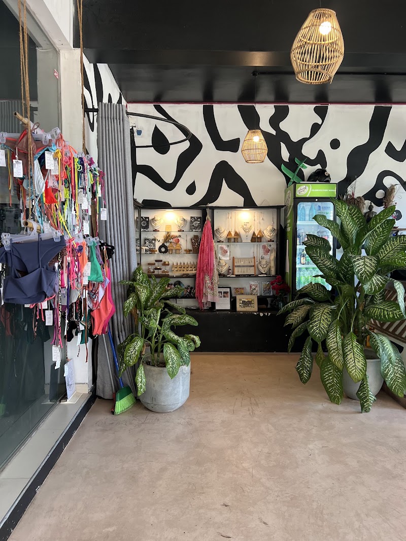 Weligama Natural Pools / Weligama Place mentioned in saved reels