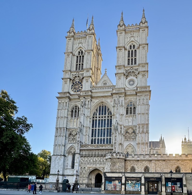 Westminster Abbey / London Place mentioned in saved reels