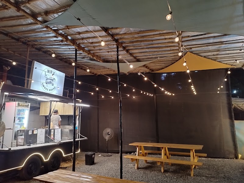 Win's Smokehouse