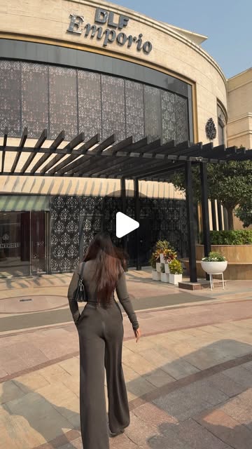 Luxury Bag Discounts thumbnail