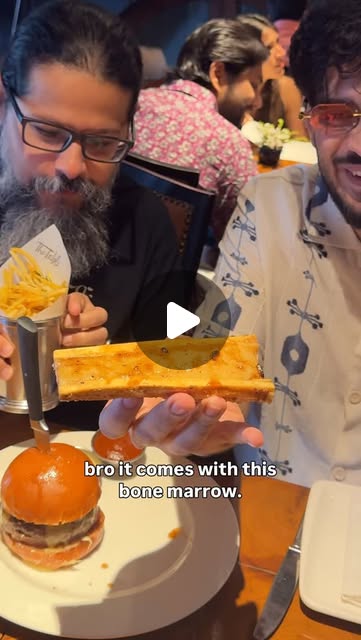 Table Colaba Burger thumbnail