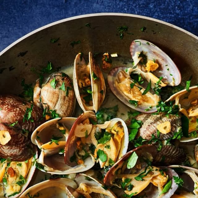 Authentic Lisbon Food Guide thumbnail