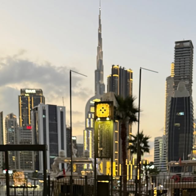 Ultimate Dubai Guide thumbnail