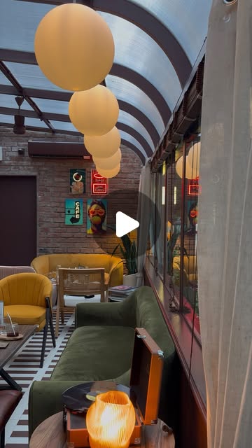 Aesthetic Bandra Cafe thumbnail
