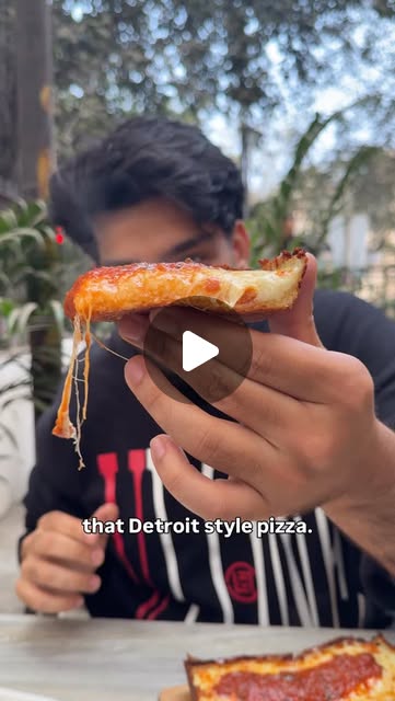 Delhi Detroit Style Pizza thumbnail