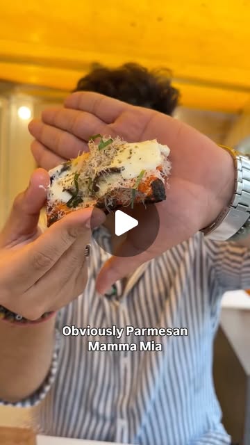 Viral Bandra Pizza Spot thumbnail