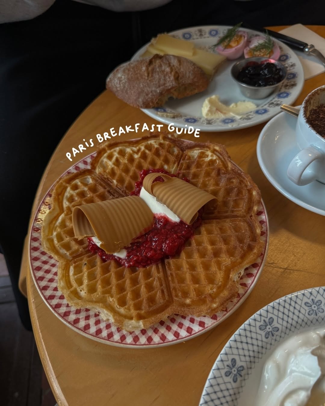 Top Paris Breakfast Spots thumbnail