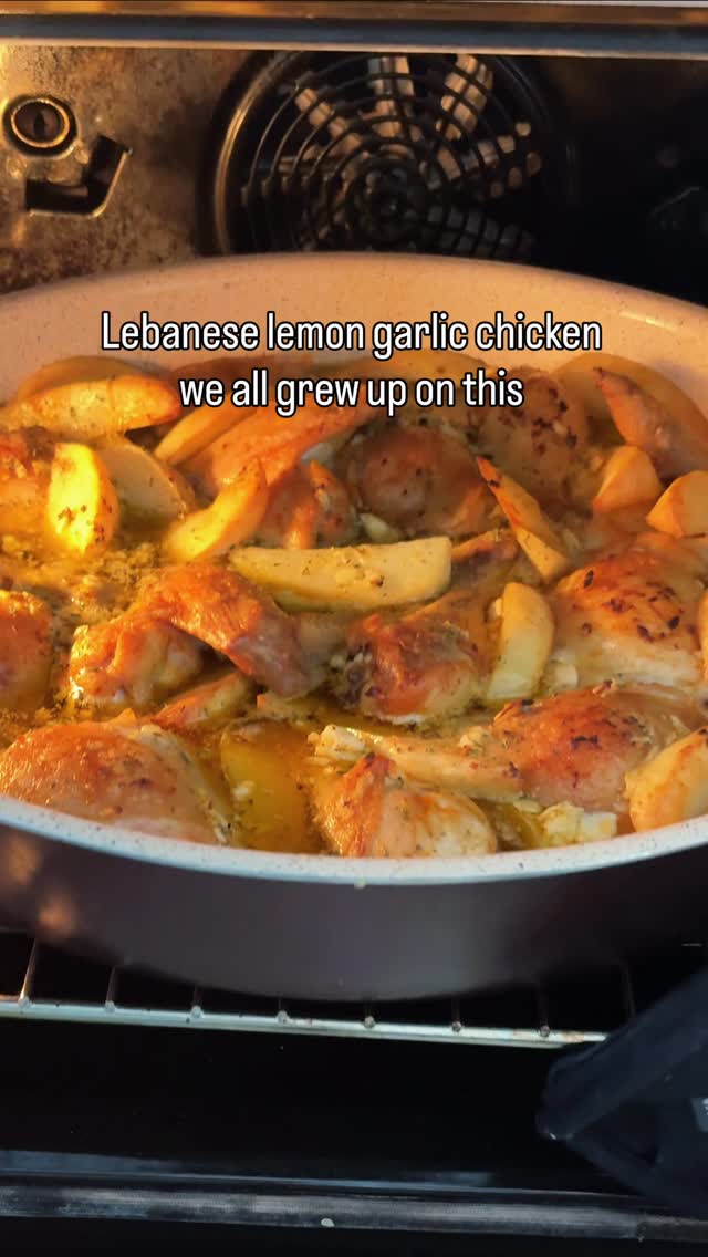Lebanese Chicken Traybake thumbnail