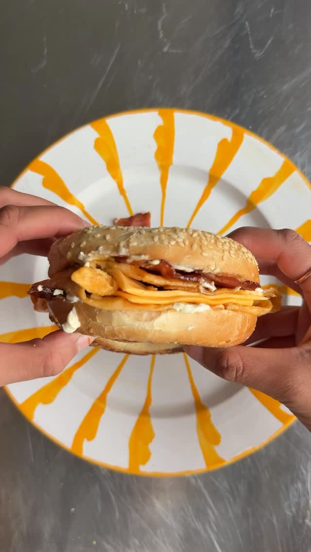 Maple Bacon Bagel Hack thumbnail