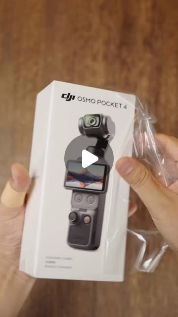 DJI Pocket 4 Unboxing thumbnail