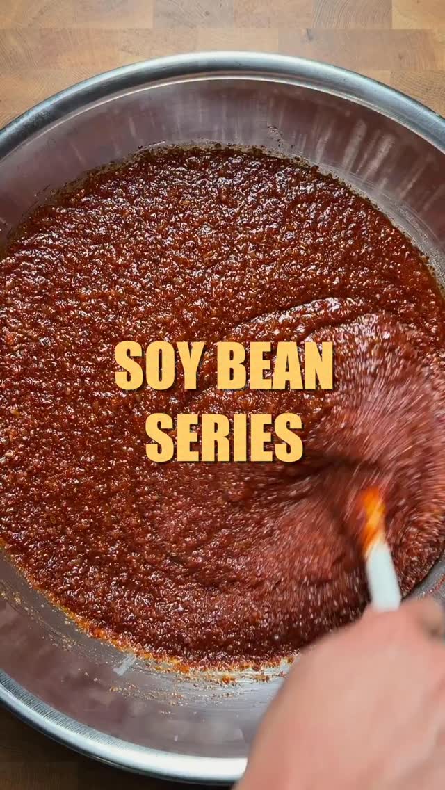 Traditional Korean Gochujang thumbnail