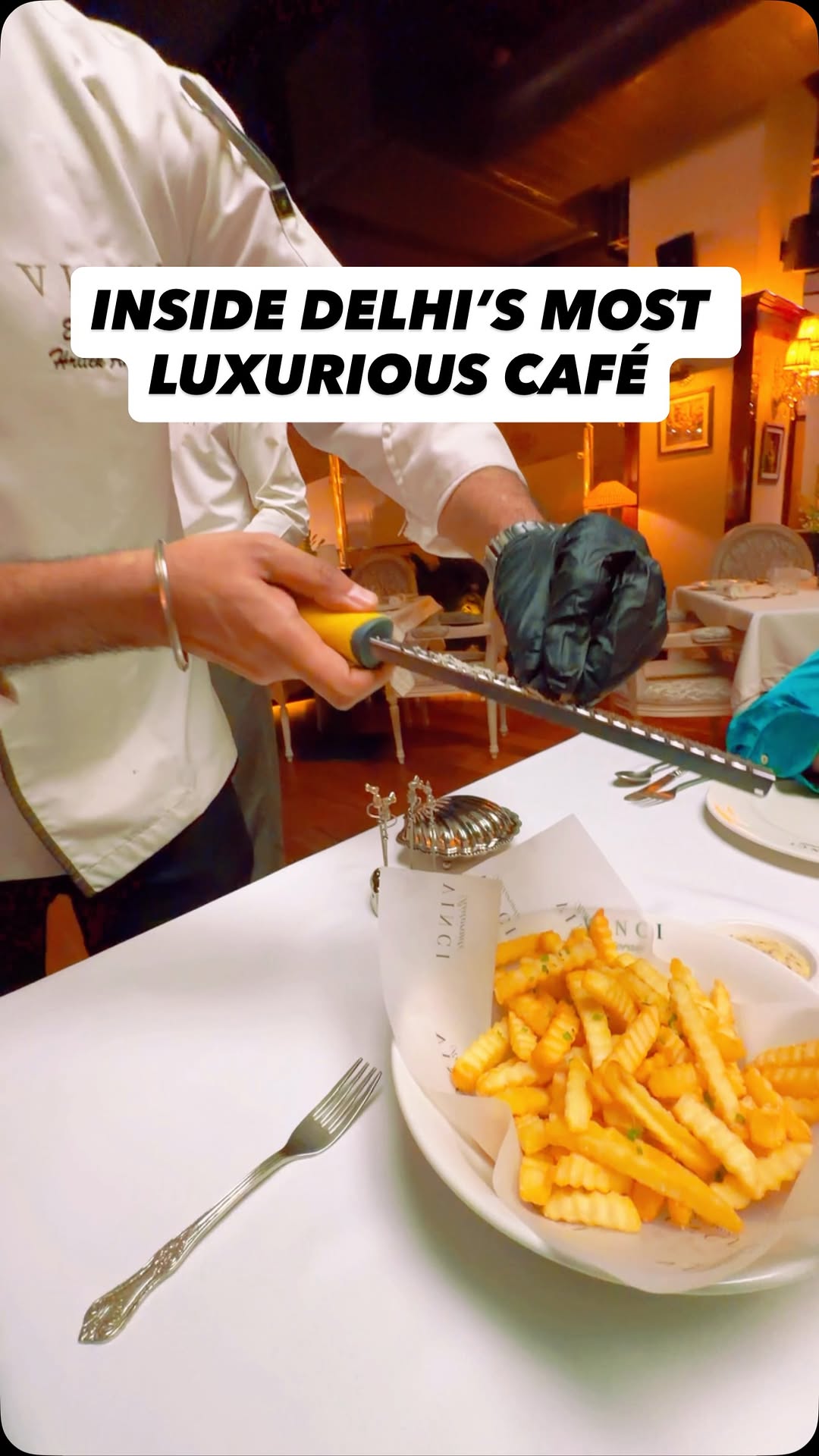 Luxurious Italian Dining thumbnail