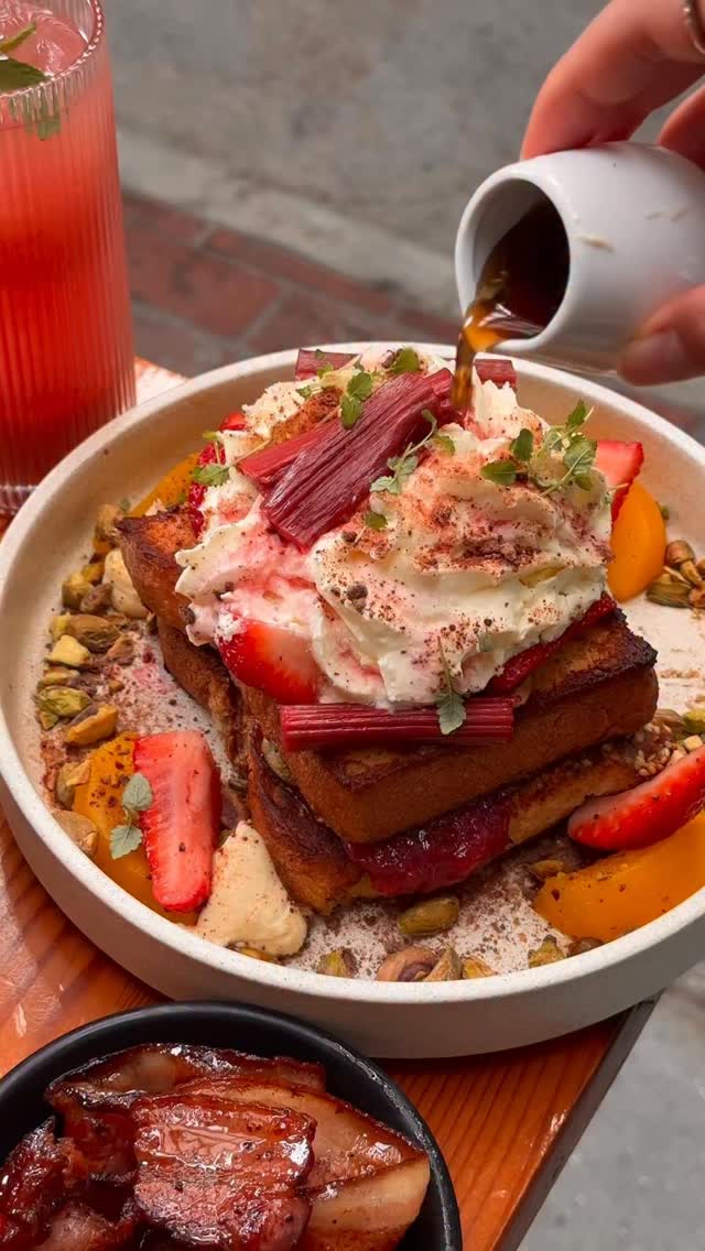 Expensive Melbourne Brunch thumbnail