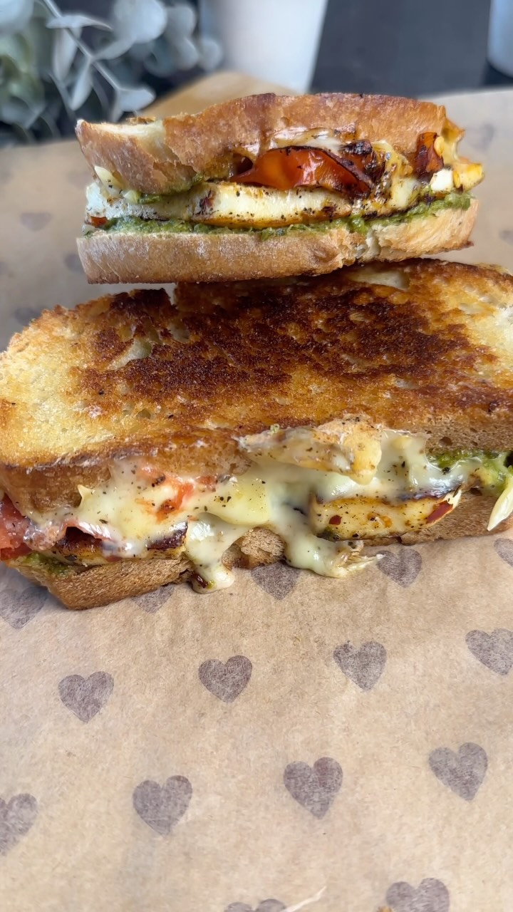 Healthy Pesto Sandwich thumbnail